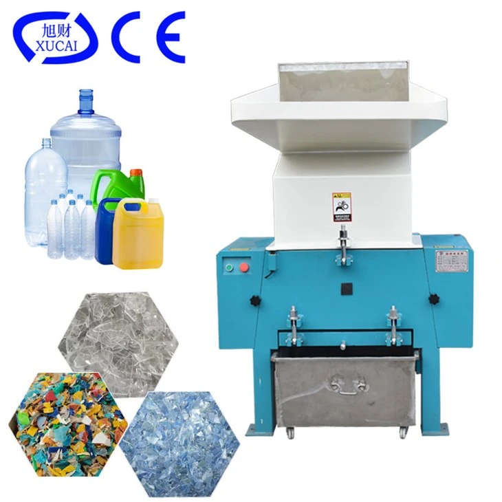 Machine voor het versnipperen van plastic melkflessen